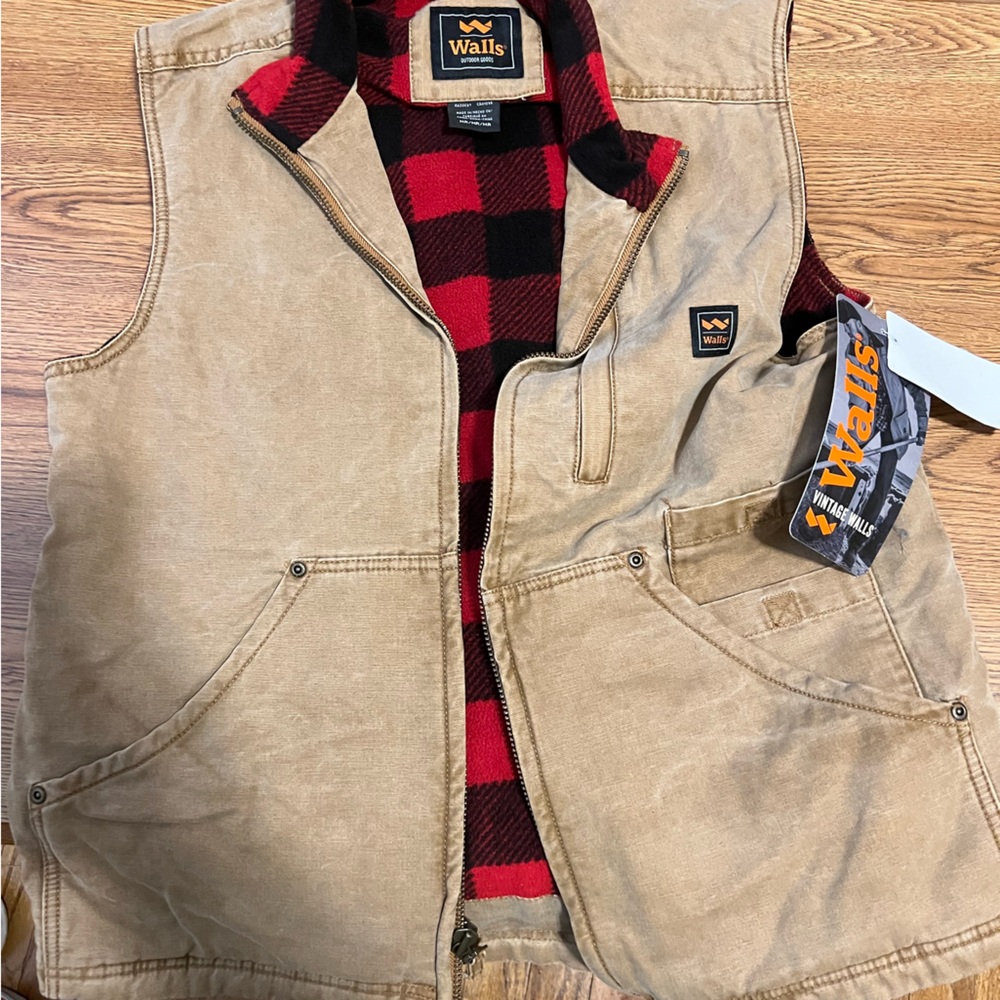 Walls vest